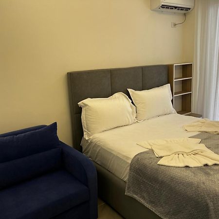 Shëngjin D&D Hotel מראה חיצוני תמונה