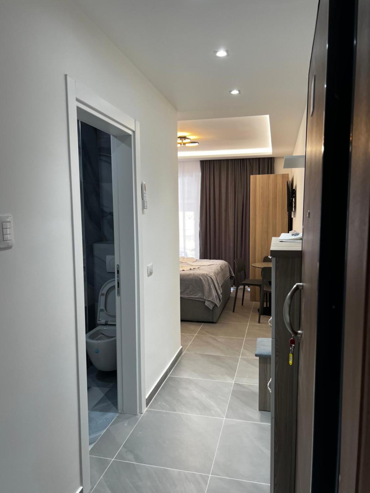 Shëngjin D&D Hotel מראה חיצוני תמונה