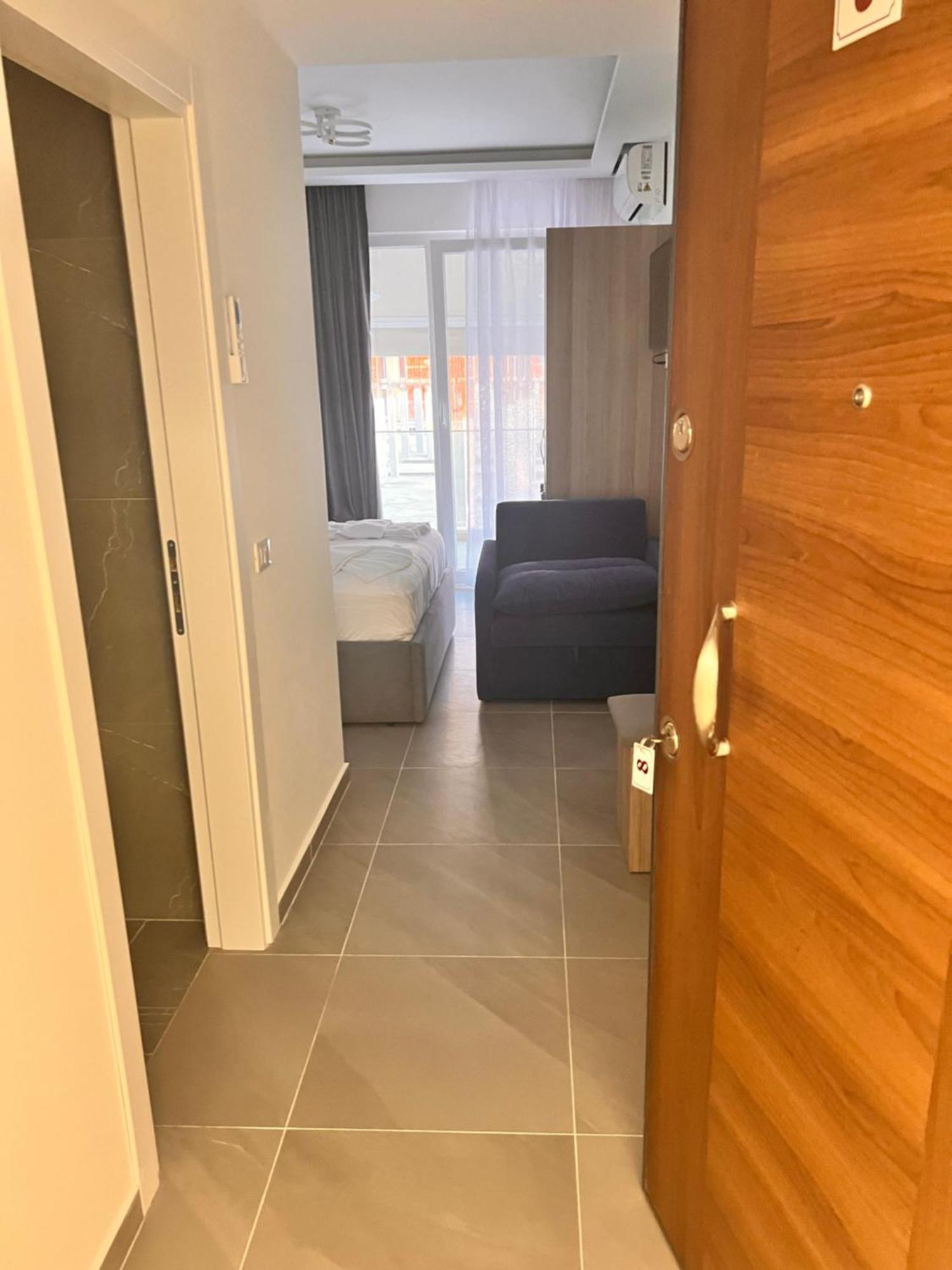 Shëngjin D&D Hotel מראה חיצוני תמונה