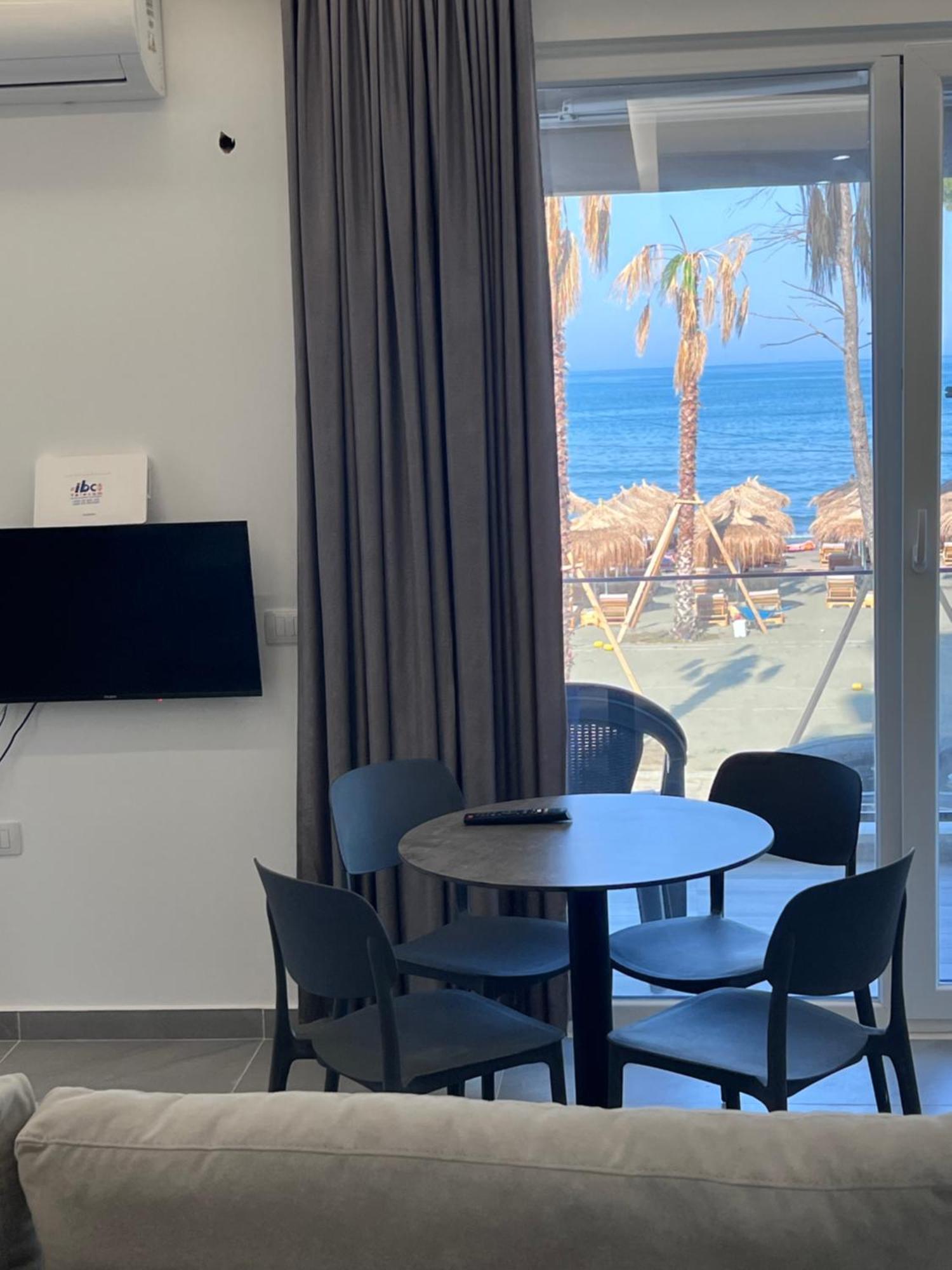 Shëngjin D&D Hotel מראה חיצוני תמונה