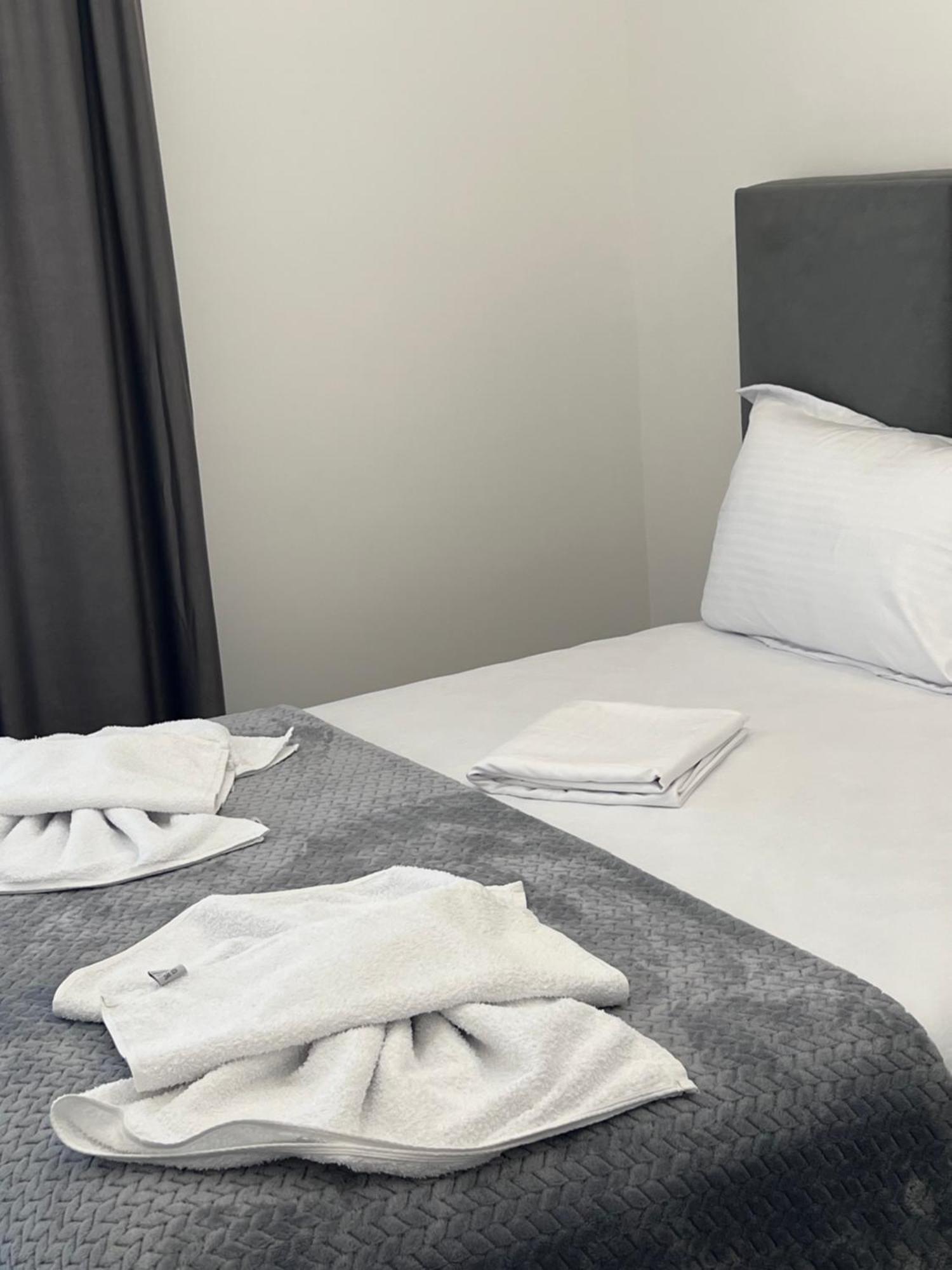 Shëngjin D&D Hotel מראה חיצוני תמונה